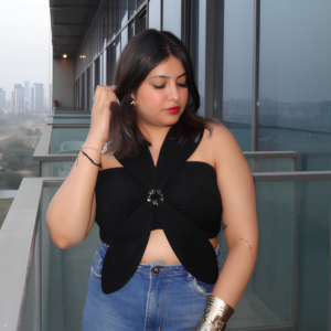 BLACK DAHLIA TOP